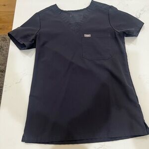 Figs Scrub Top